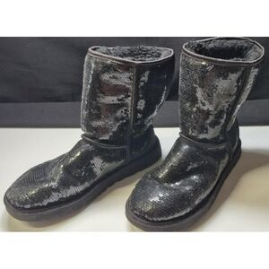 UGG Australia Black Sequin Winter slip on Boots Sclassic‎ Short Sparkles sz. 8